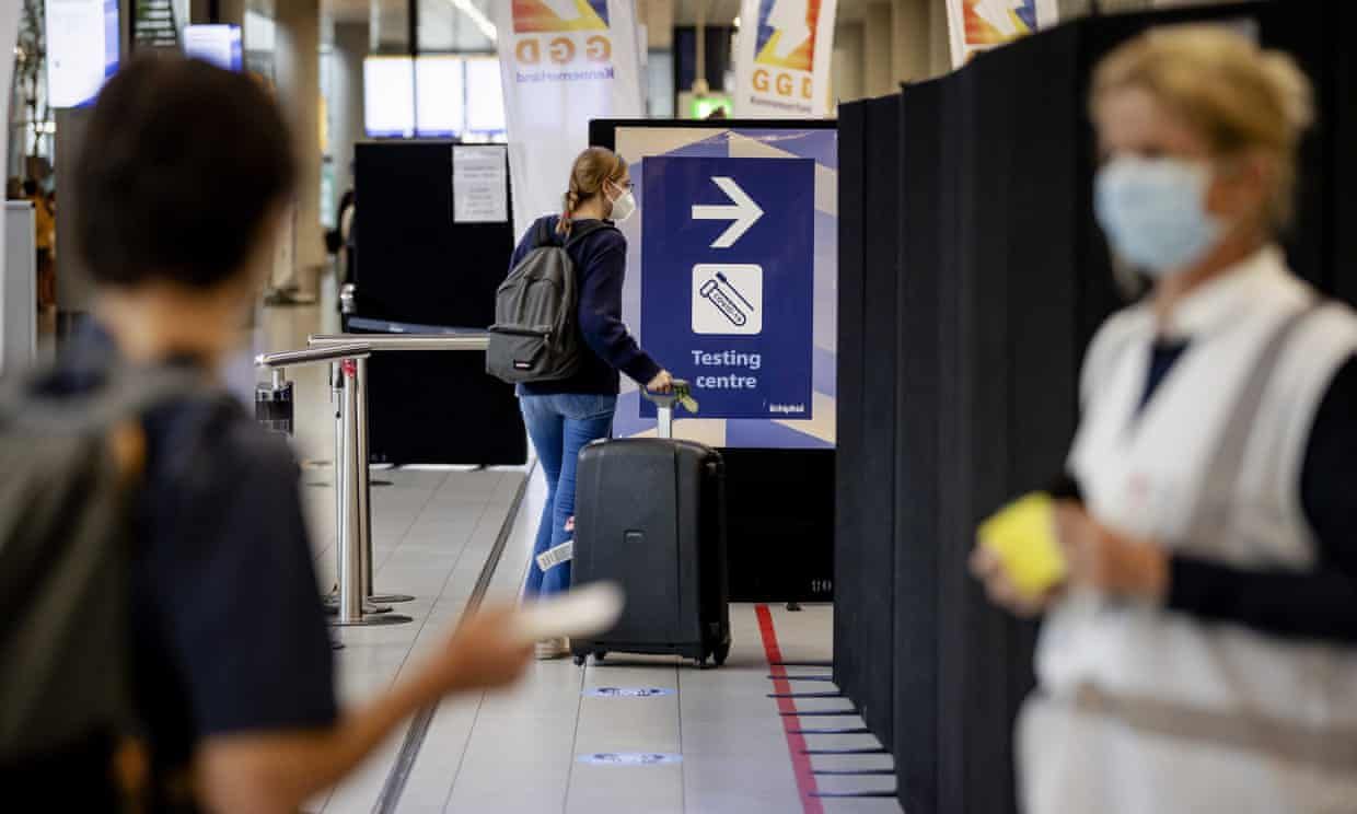 Нідерланди не пускають британців для несуттєвих поїздок Нідерланди не пускають британців для несуттєвих поїздок