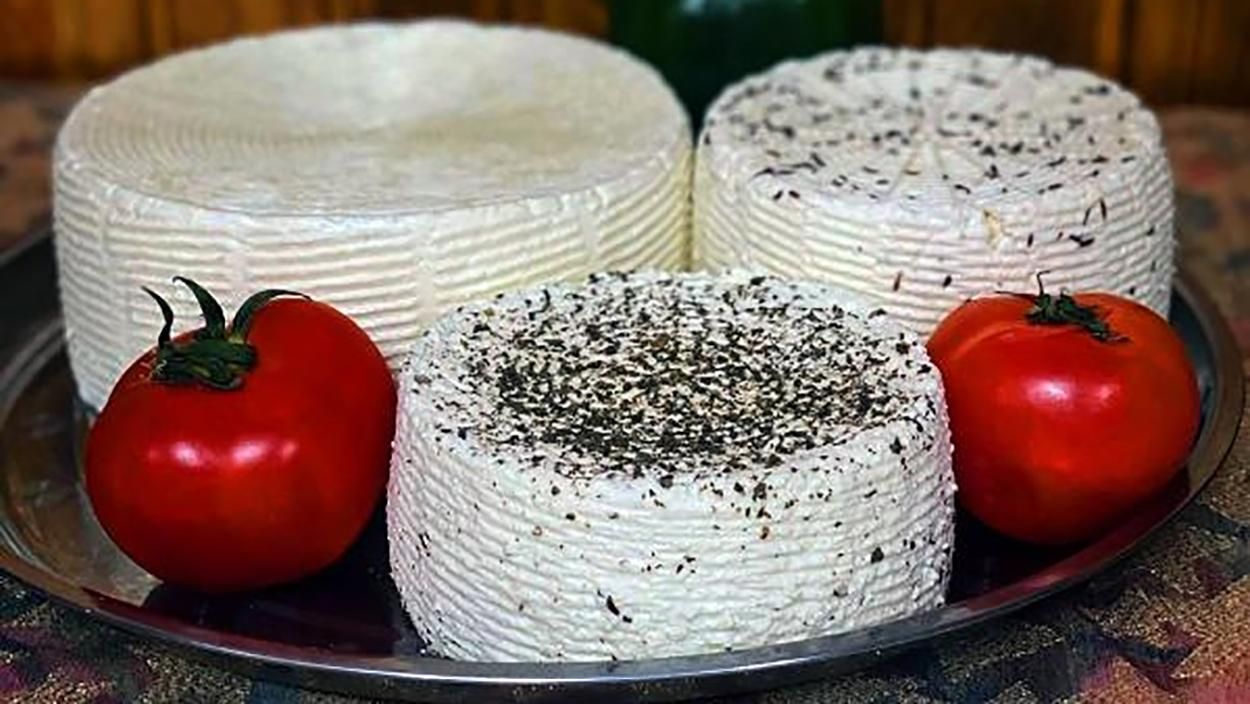 На Рівненщині монахи відкрили унікальну сироварню: фото, відео На Рівненщині монахи відкрили унікальну сироварню: фото, відео