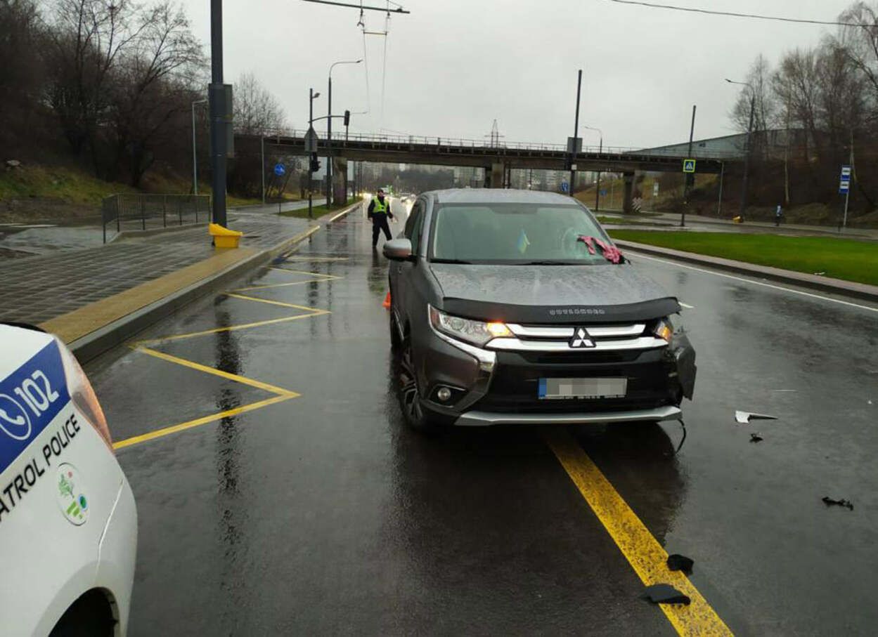 Во Львове 05.01.2021 водитель внедорожника насмерть сбил пешеходку: фото Во Львове 05.01.2021 водитель внедорожника насмерть сбил пешеходку: фото