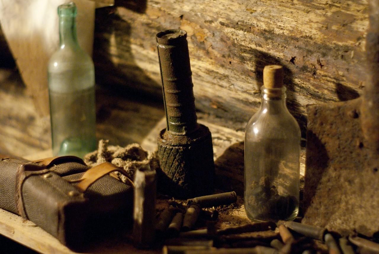 Підземна машина часу: на Рівненщині відновлюють криївку УПА – фото, відео Підземна машина часу: на Рівненщині відновлюють криївку УПА – фото, відео