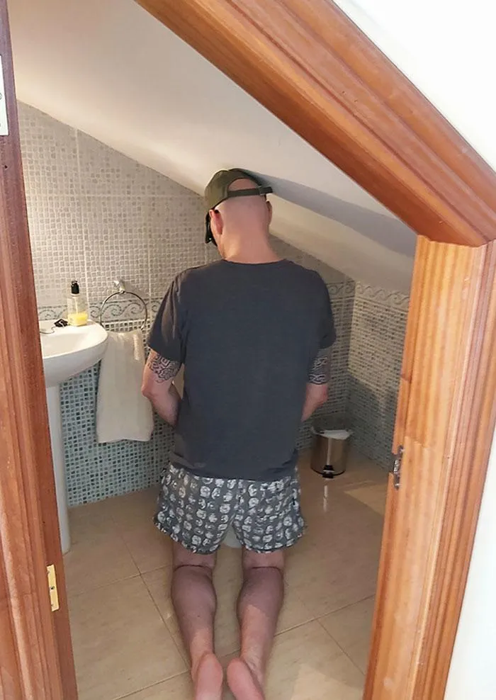 Именно такая ванная комната ждала гостей квартиры с Airbnb