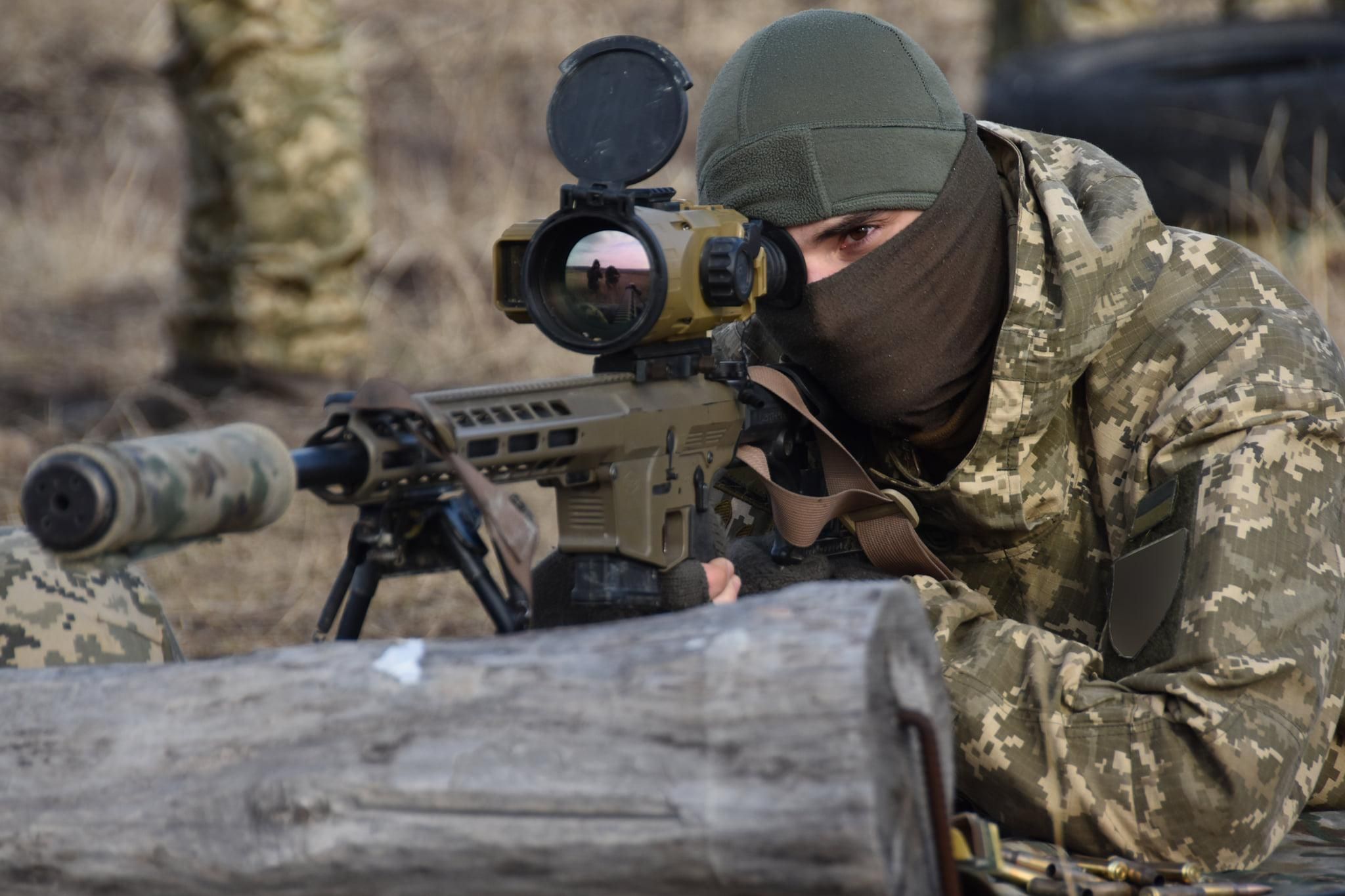 На Луганщині відбулися тренування українських снайперів: яскраві фото На Луганщині відбулися тренування українських снайперів: яскраві фото