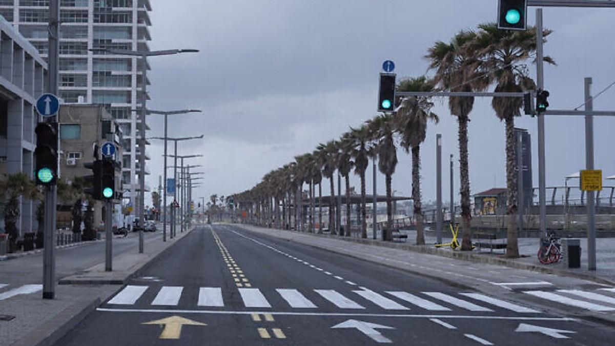 Израиль ввел новый локдаун, будучи лидером по темпам вакцинации Израиль ввел новый локдаун, будучи лидером по темпам вакцинации