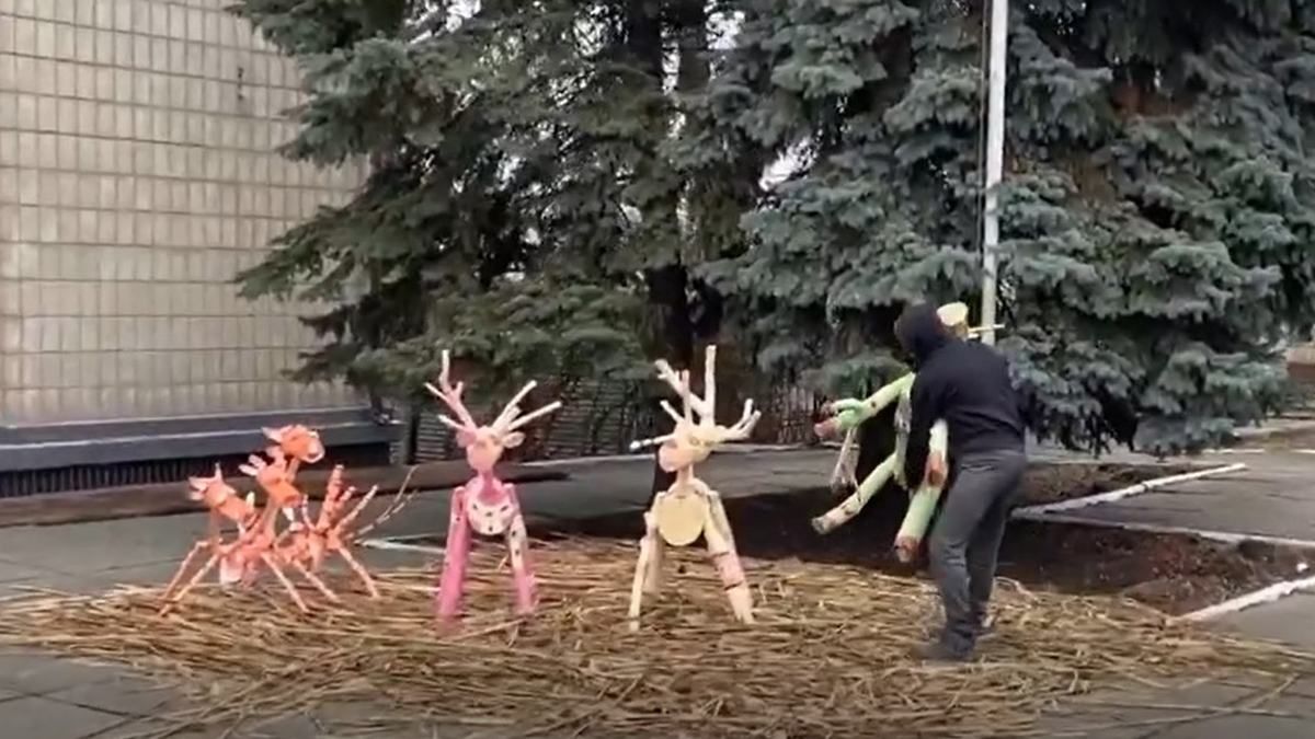 В Таращі вкрали казкового оленя: злодія змусили його повернути В Таращі вкрали казкового оленя: злодія змусили його повернути