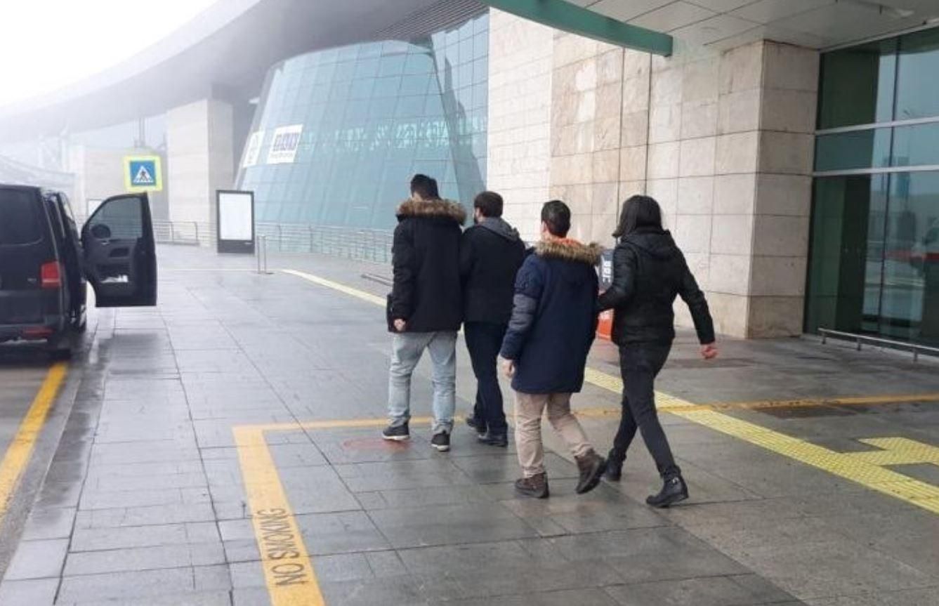 Україна видала Туреччині ймовірних прихильників руху Ґюлена Україна видала Туреччині ймовірних прихильників руху Ґюлена