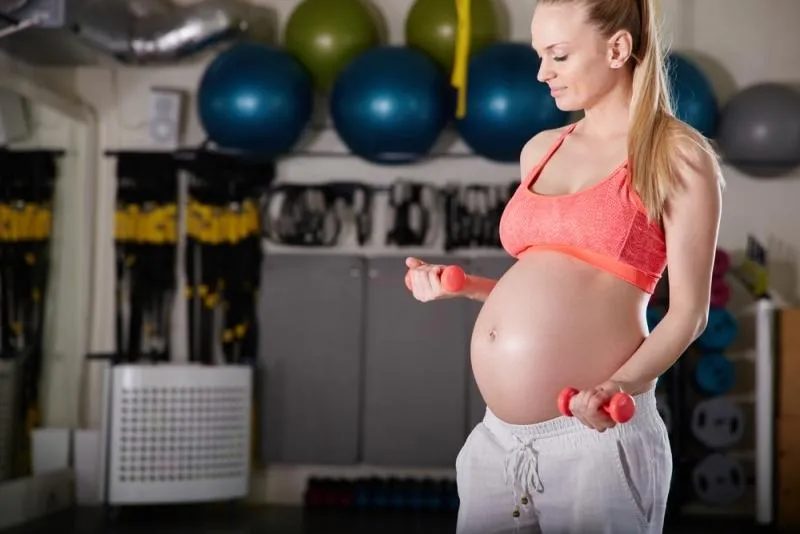 Во время беременности тренировки не забронени