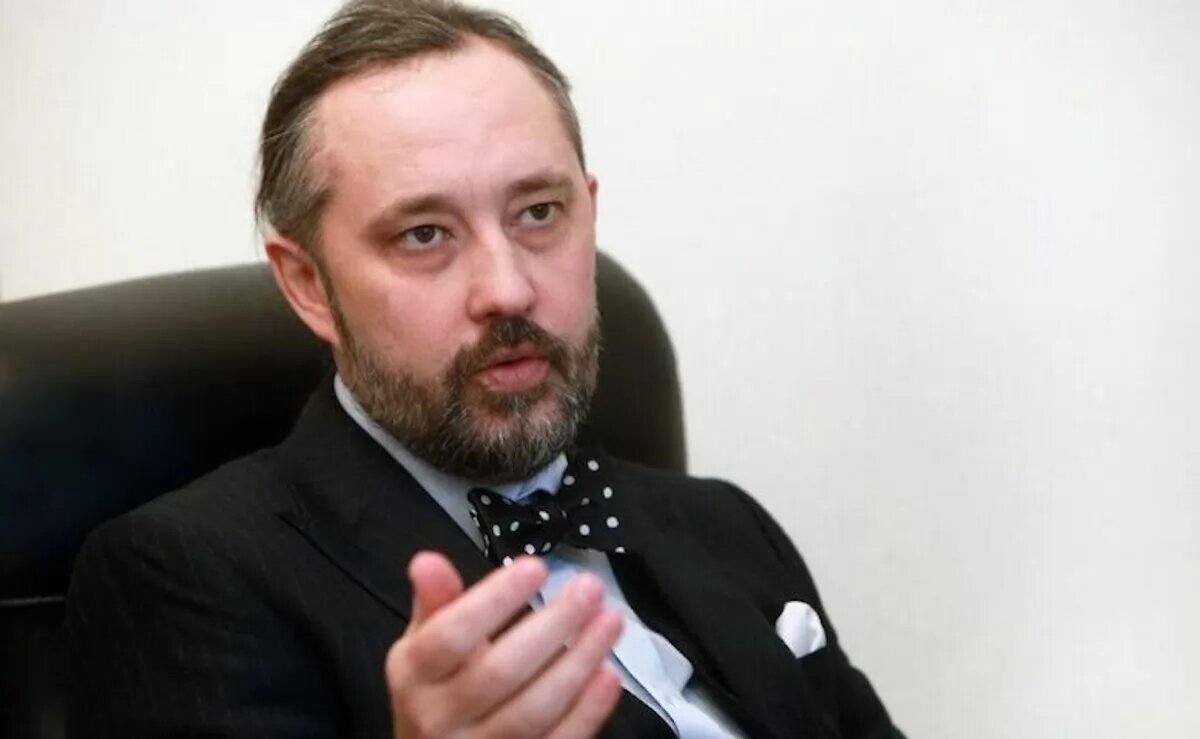 Суддя КСУ Ігор Сліденко хоче виїхати з України: причина