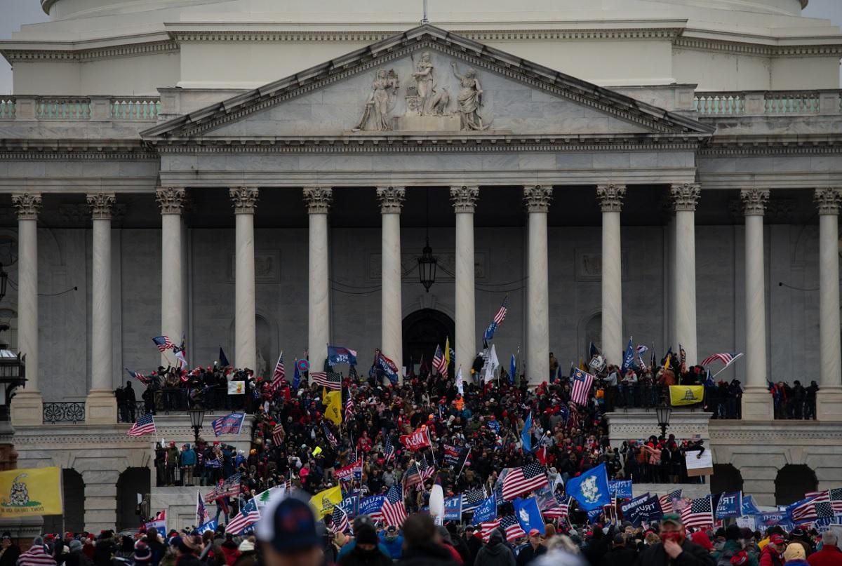 Штурм Капітолію організовували та координували у соцмережах Штурм Капітолію організовували та координували у соцмережах