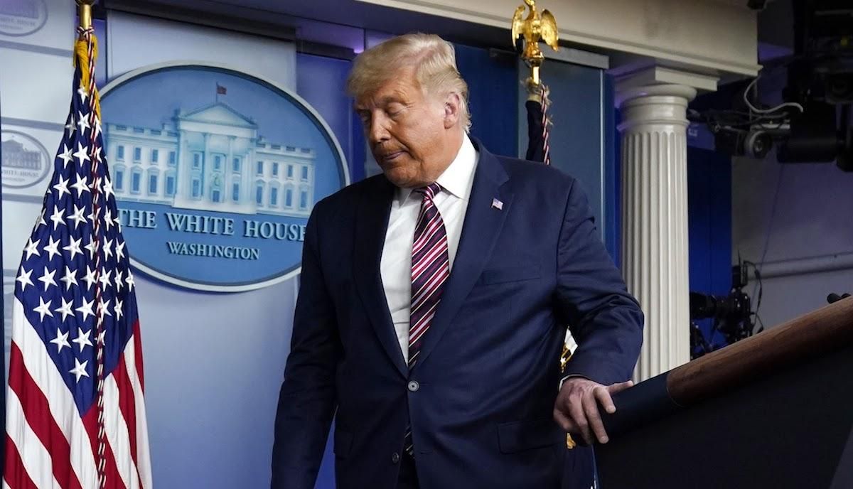 Facebook и Twitter заблокировали страницы Дональда Трампа Facebook и Twitter заблокировали страницы Дональда Трампа