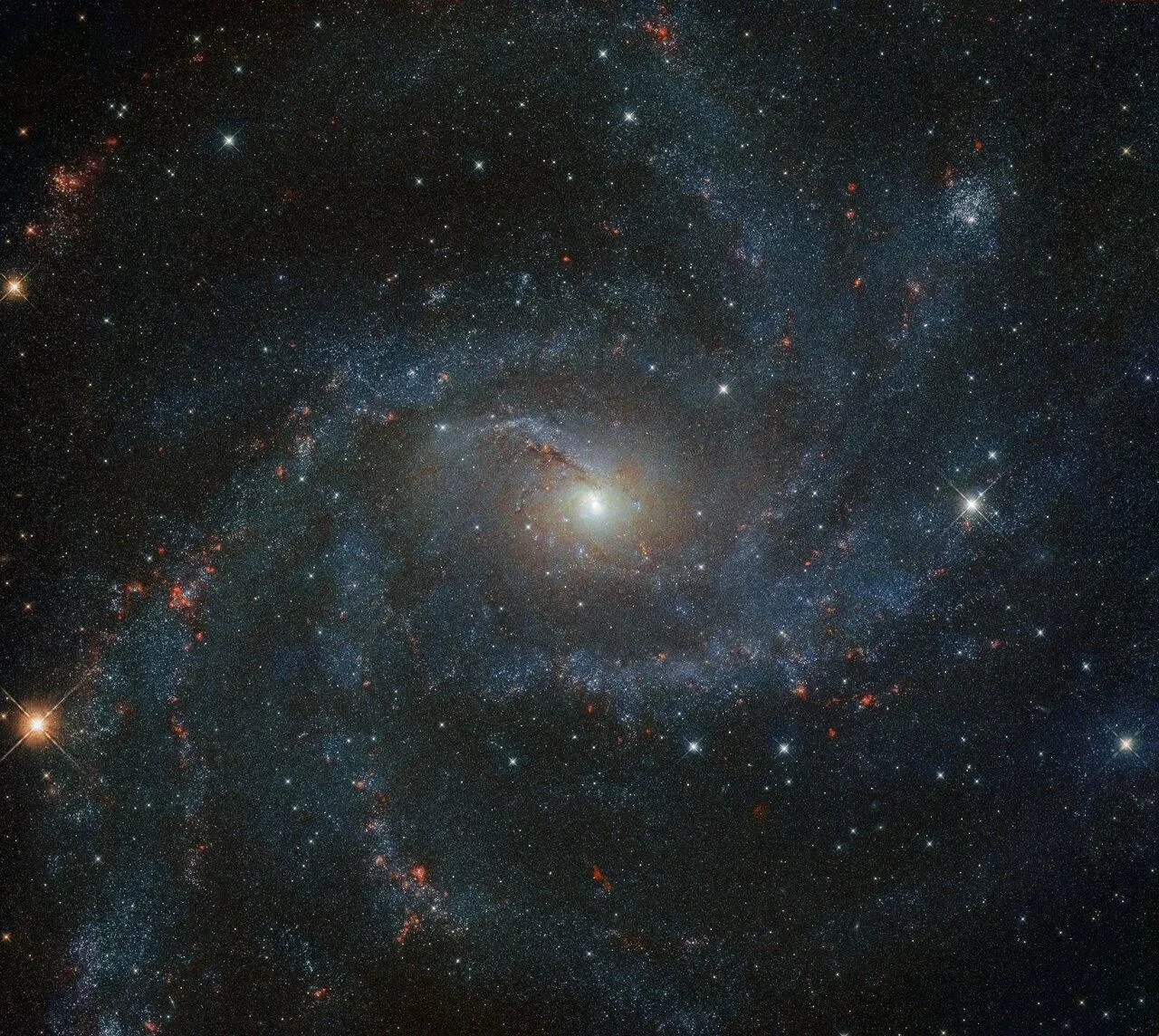 Галактика NGC 6946 Феєрверк