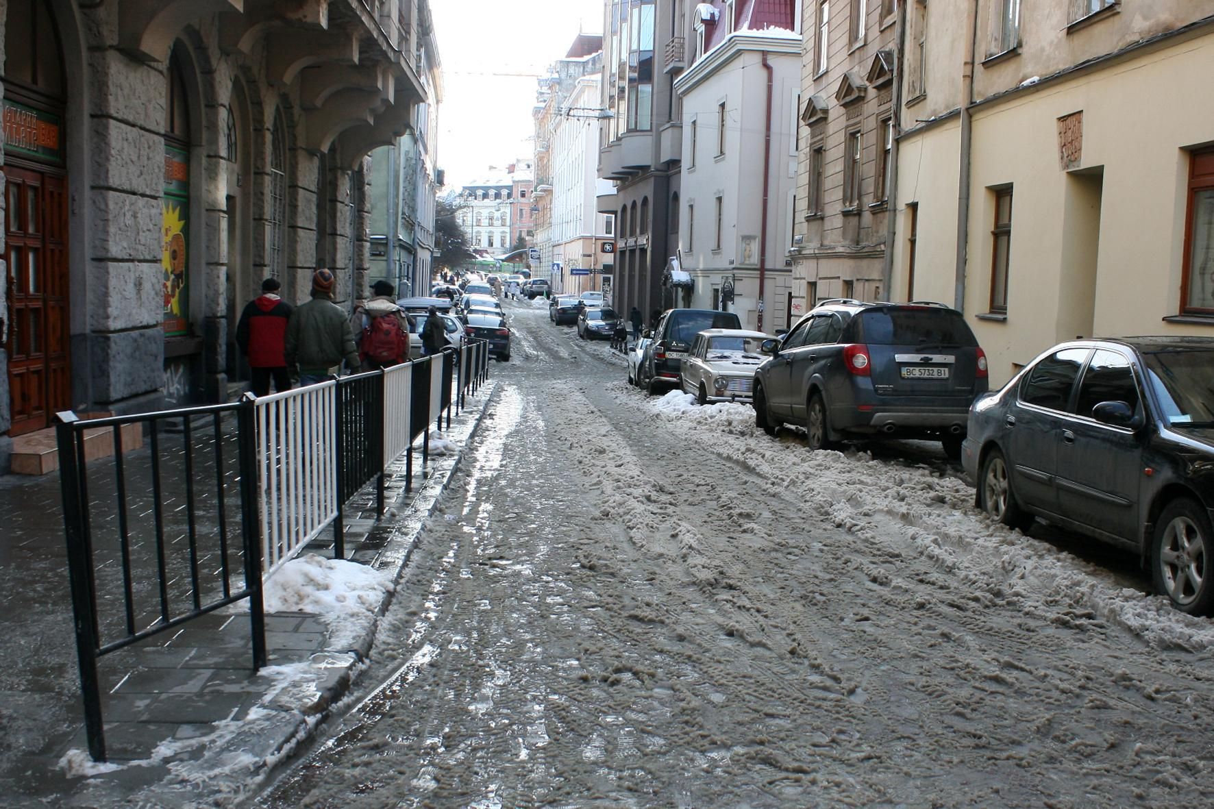 Сніг та ожеледиця: прогноз погоди у Львові та Львівській області на 8 січня 2021