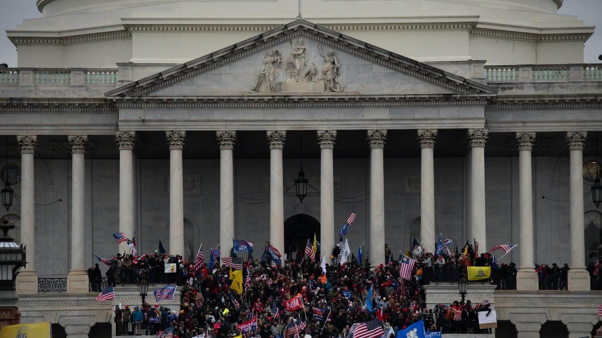 Архаїчна система: як Росія відреагувала на заворушення у Вашингтоні Архаїчна система: як Росія відреагувала на заворушення у Вашингтоні