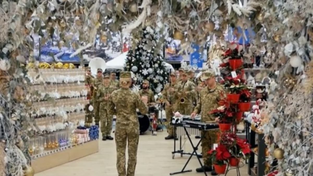 На Різдво українські військові заспівали Щедрик: зворушливе відео