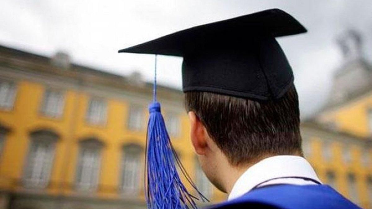 У чому різниця між європейськими та українськими вишами: факти У чому різниця між європейськими та українськими вишами: факти