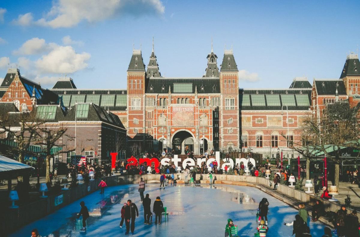 В Амстердамі хочуть заборонити продавати туристам легкі наркотики