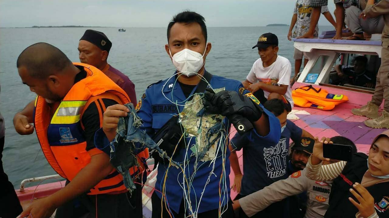 Катастрофа Boeing в Индонезии: на борту было 10 детей