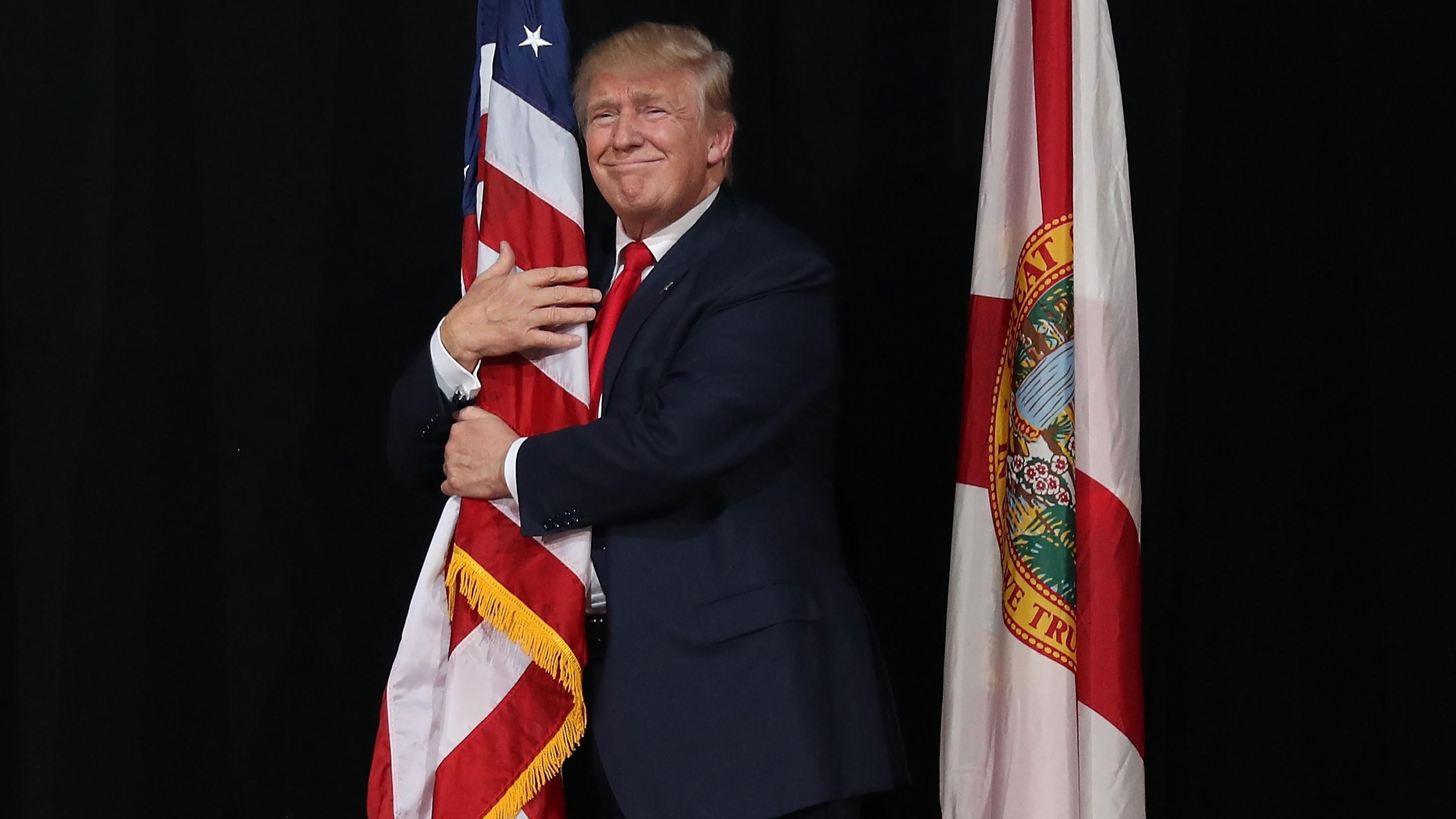 Смещение Трампа с должности: как президент США с союзниками рассматривают применение 25-й поправки к Конституции Смещение Трампа с должности: как президент США с союзниками рассматривают применение 25-й поправки к Конституции