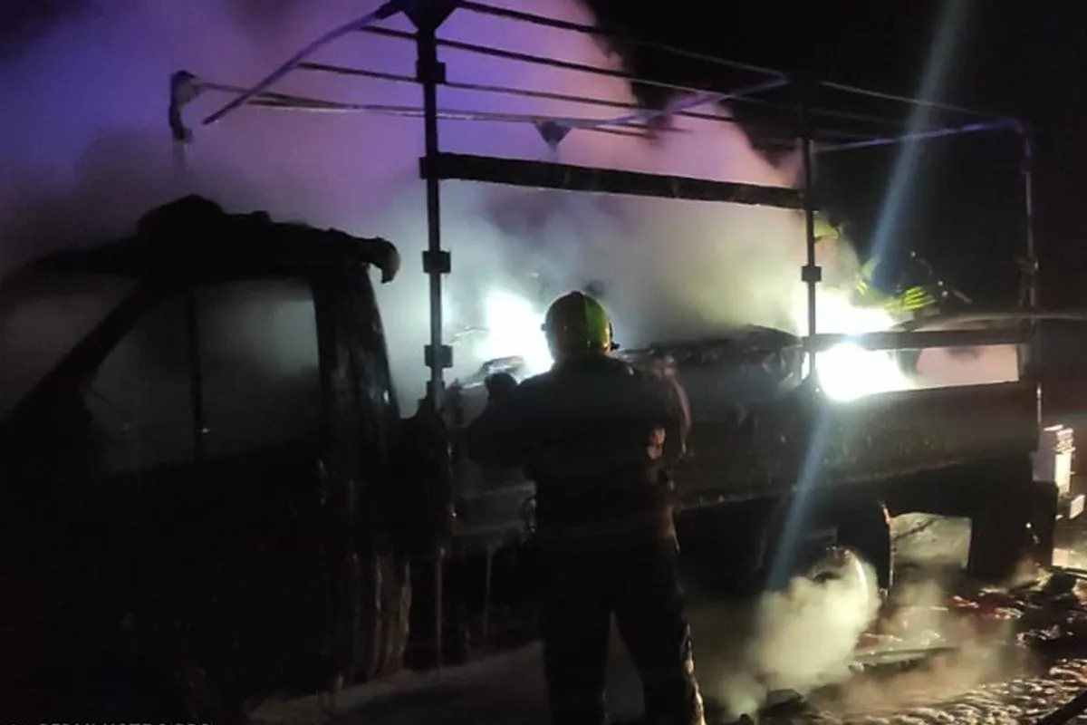 На Дніпропетровищині спалахнула вантажівка