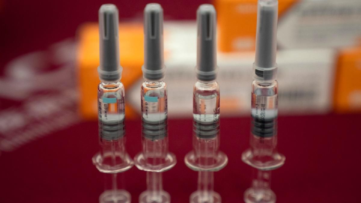 Українська фармкомпанія закупить 5 мільйонів доз вакцин проти COVID-19 від Sinovac