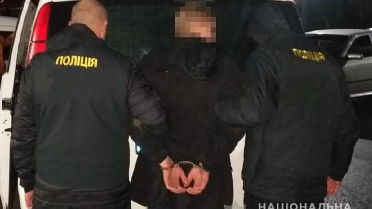 Продавав наркотики у в'язниці: у Львові затримали наглядача Личаківської колонії – фото