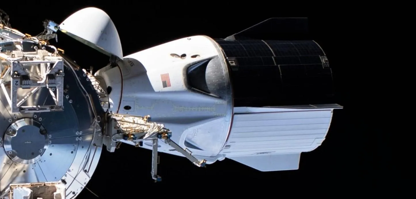 Вантажний корабель SpaceX Dragon