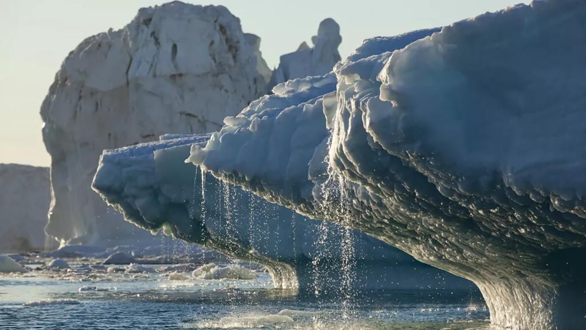 Вчені занепокоєні таненням найдавнішого льоду у світі
