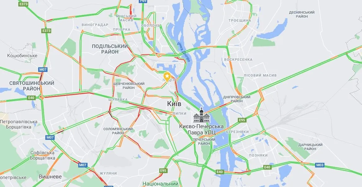 Київ знову зупинився в заторах: де важко проїхати 13 січня / Скриншот