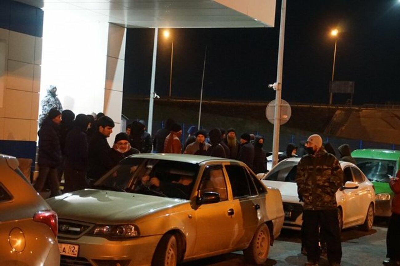 МВД Украины отреагировало на задержание крымских татар на мосту