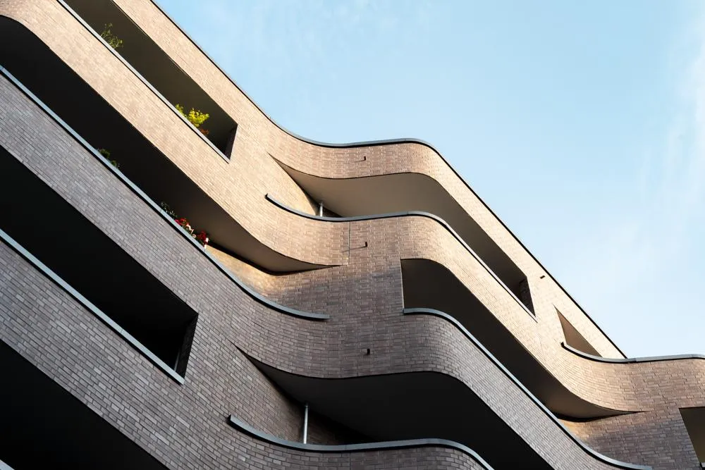 Поєднання сучасної та історичної архітектури / Фото Archdaily Поєднання сучасної та історичної архітектури / Фото Archdaily