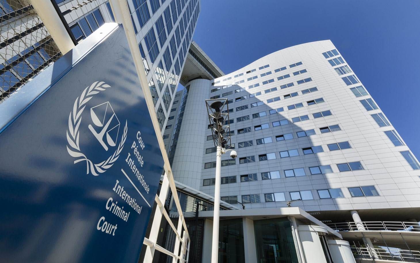 Суд у Гаазі врахував доповідь про воєнні злочини Росії на Донбасі