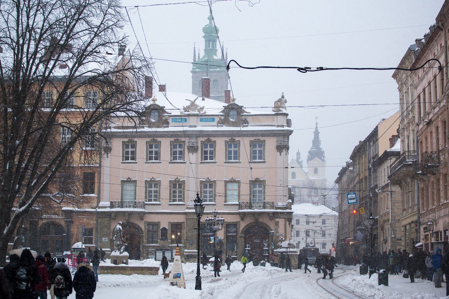 Сніг у Львові, Дніпрі, Одесі 13 січня 2021: фото снігу в Україні Сніг у Львові, Дніпрі, Одесі 13 січня 2021: фото снігу в Україні