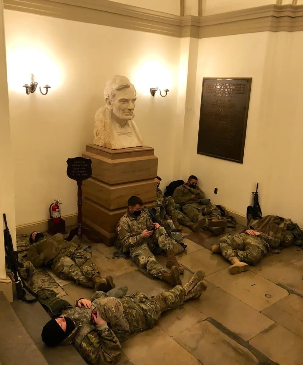 Конгрес США охороняють Нацгвардійці Конгрес США охороняють Нацгвардійці