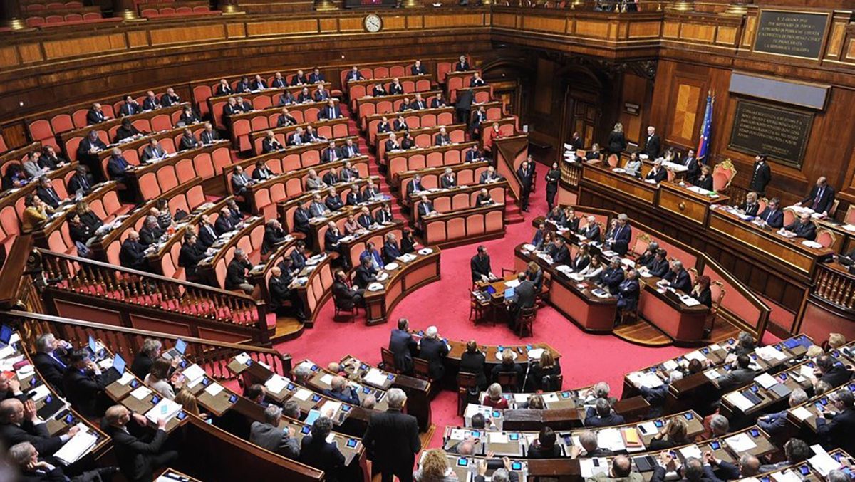 Республиканцы не будут собирать Сенат для импичмента Трампа Республиканцы не будут собирать Сенат для импичмента Трампа