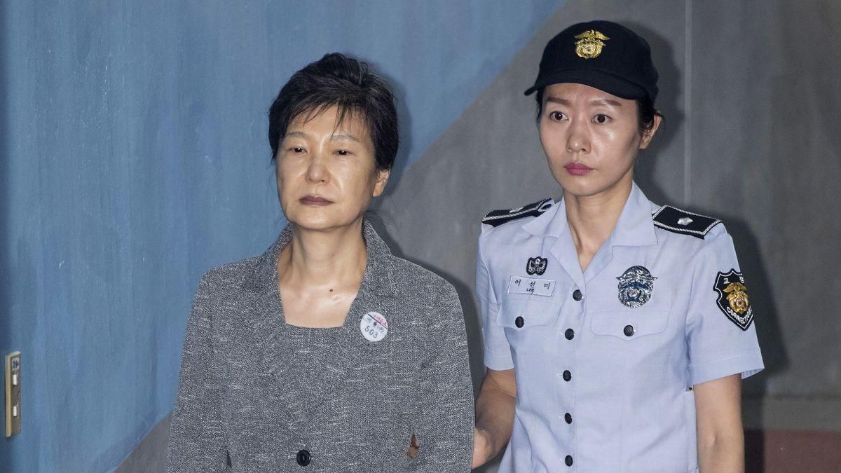 Експрезидентку Південної Кореї посадили на 20 років за корупцію