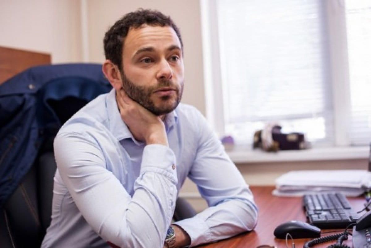 Дубинский хочет созвать заседание фракции Слуги народа из-за санкций Дубинский хочет созвать заседание фракции Слуги народа из-за санкций