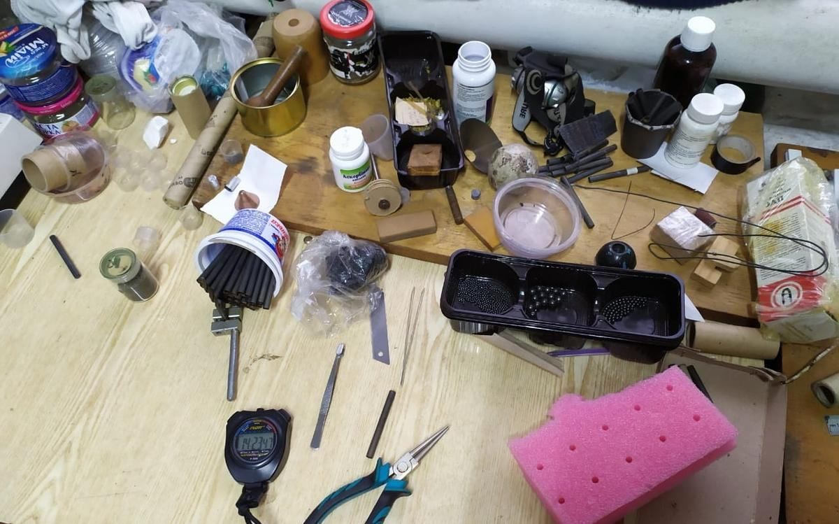 СБУ викрила постачальників неякісних снарядів для армії СБУ викрила постачальників неякісних снарядів для армії