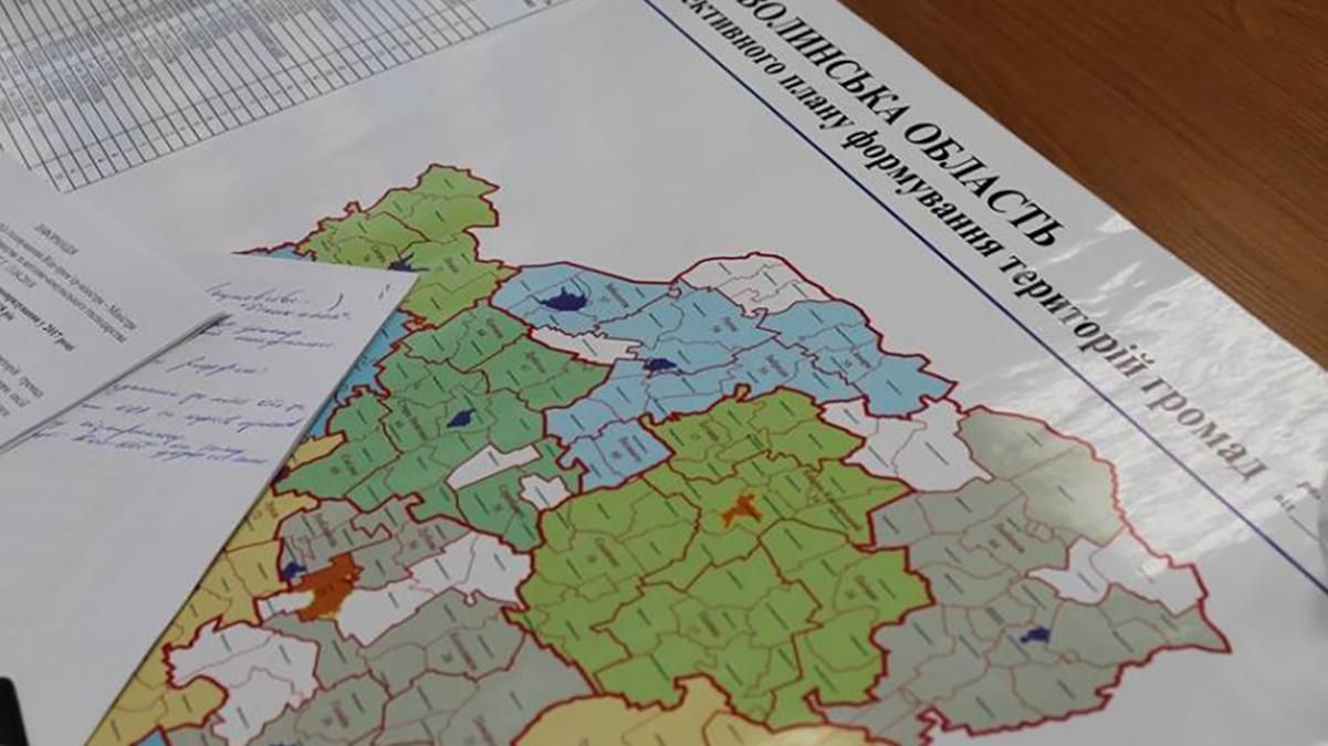 Постанова Ради про укрупнення районів: Конституційний Суд перевірить її на конституційність Постанова Ради про укрупнення районів: Конституційний Суд перевірить її на конституційність