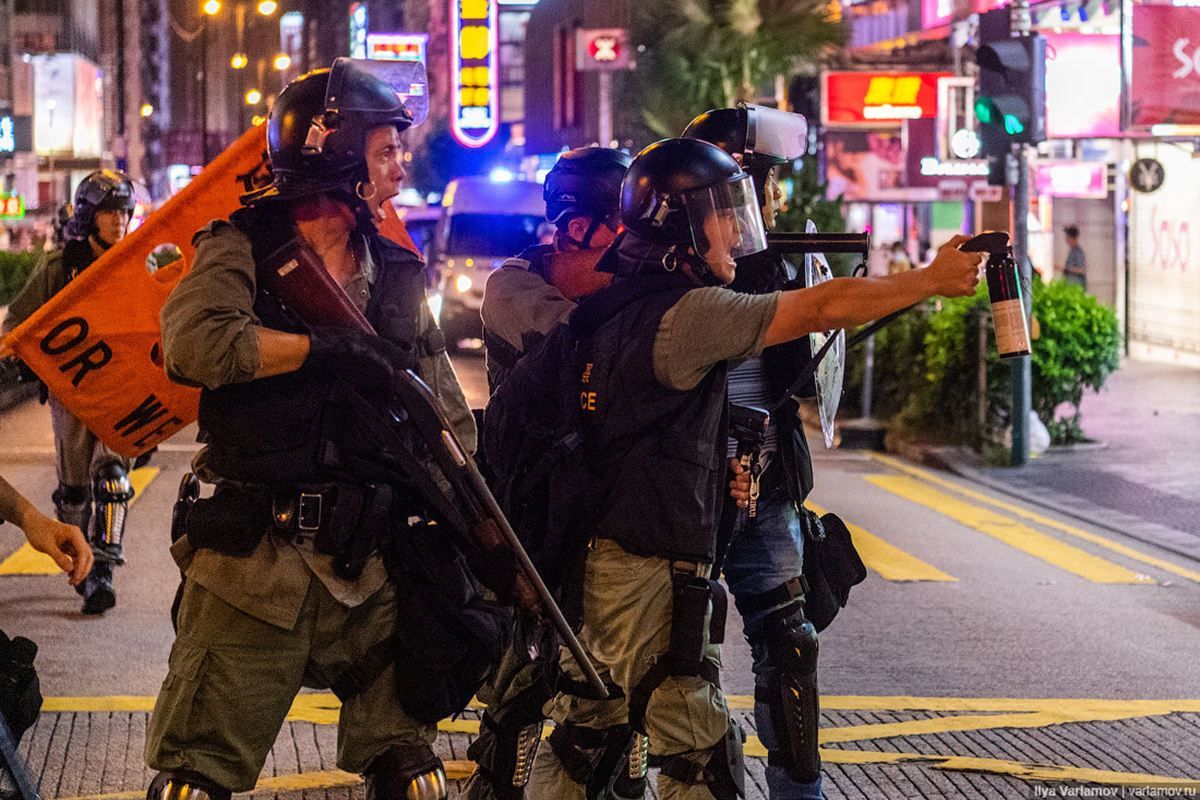 У Гонконгу затримали українця, який нібито допомагав активістам У Гонконгу затримали українця, який нібито допомагав активістам