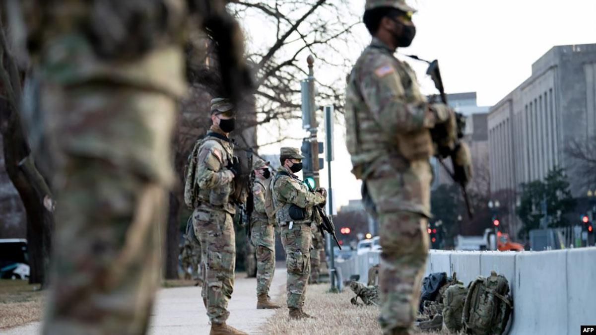 У Вашингтоні посилюють заходи безпеки через загрозу нових протестів У Вашингтоні посилюють заходи безпеки через загрозу нових протестів