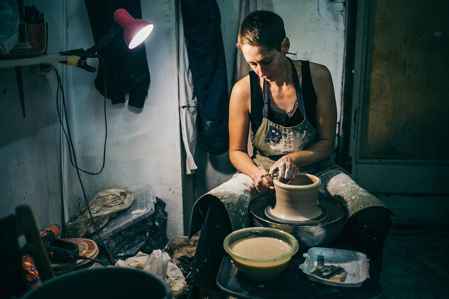 Творчество спасает: как переселенка из Крыма нашла себя в гончарстве