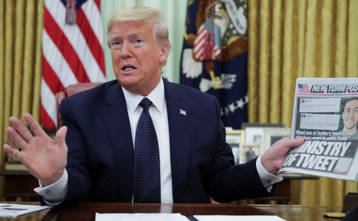 Facebook та Instagram раптово відновили сторінки Дональда Трампа Facebook та Instagram раптово відновили сторінки Дональда Трампа