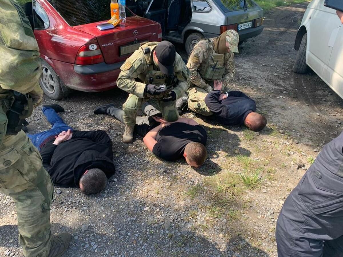 На Дніпропетровщині поліцейські схиляли людей до злочинів