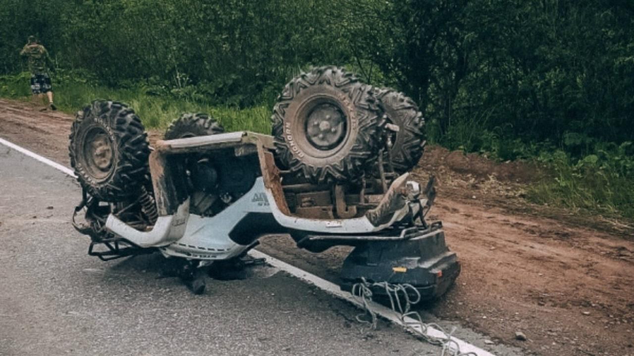 На Івано-Франківщині перекинувся квадроцикл: загинув 10-річний хлопчик На Івано-Франківщині перекинувся квадроцикл: загинув 10-річний хлопчик
