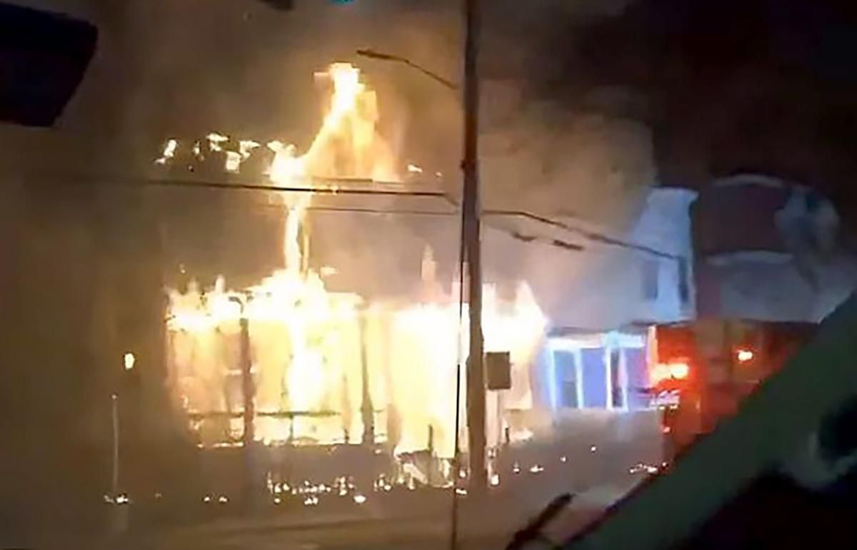 У Нью-Йорку спалили будинок Церкви Сатани У Нью-Йорку спалили будинок Церкви Сатани