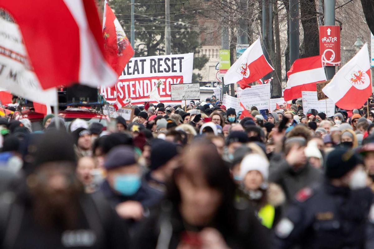 У Відні протестували проти коронавірусних обмежень