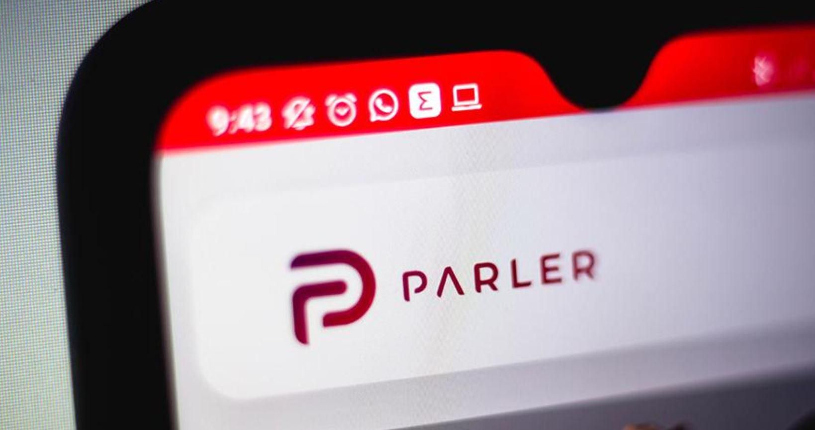 Гендиректор соцсети Parler сбежал из дома после угроз убийством 