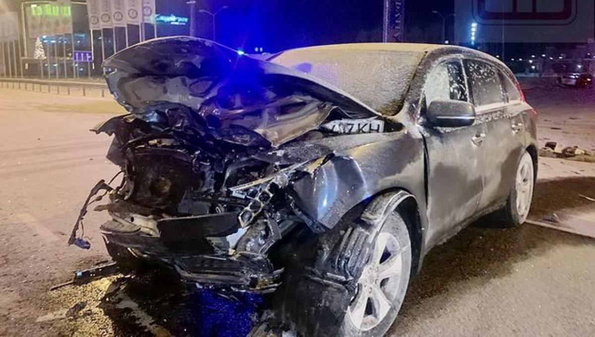 Під Києвом лоб у лоб зіткнулися Opel та Acura, є загиблий Під Києвом лоб у лоб зіткнулися Opel та Acura, є загиблий