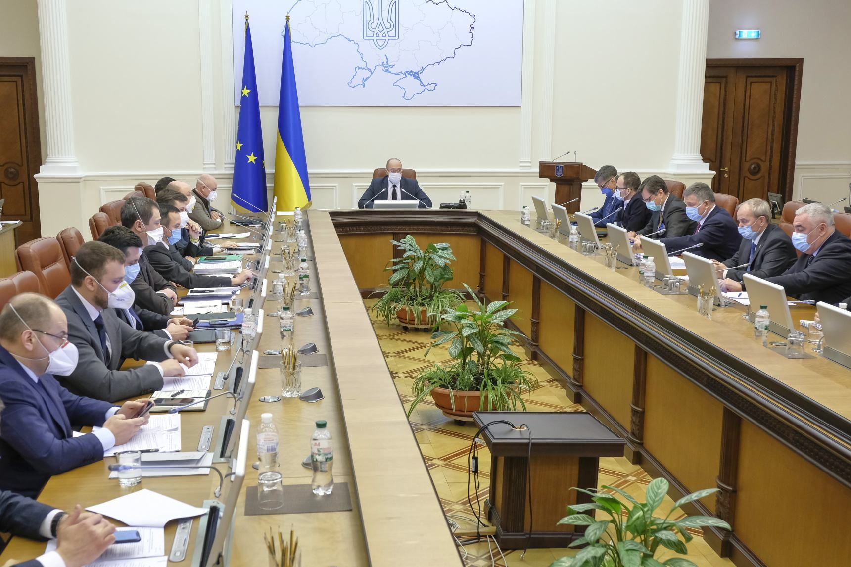 Кабмін 18.01.2021 звільнив голову Держлісагентства Кузьовича Кабмін 18.01.2021 звільнив голову Держлісагентства Кузьовича