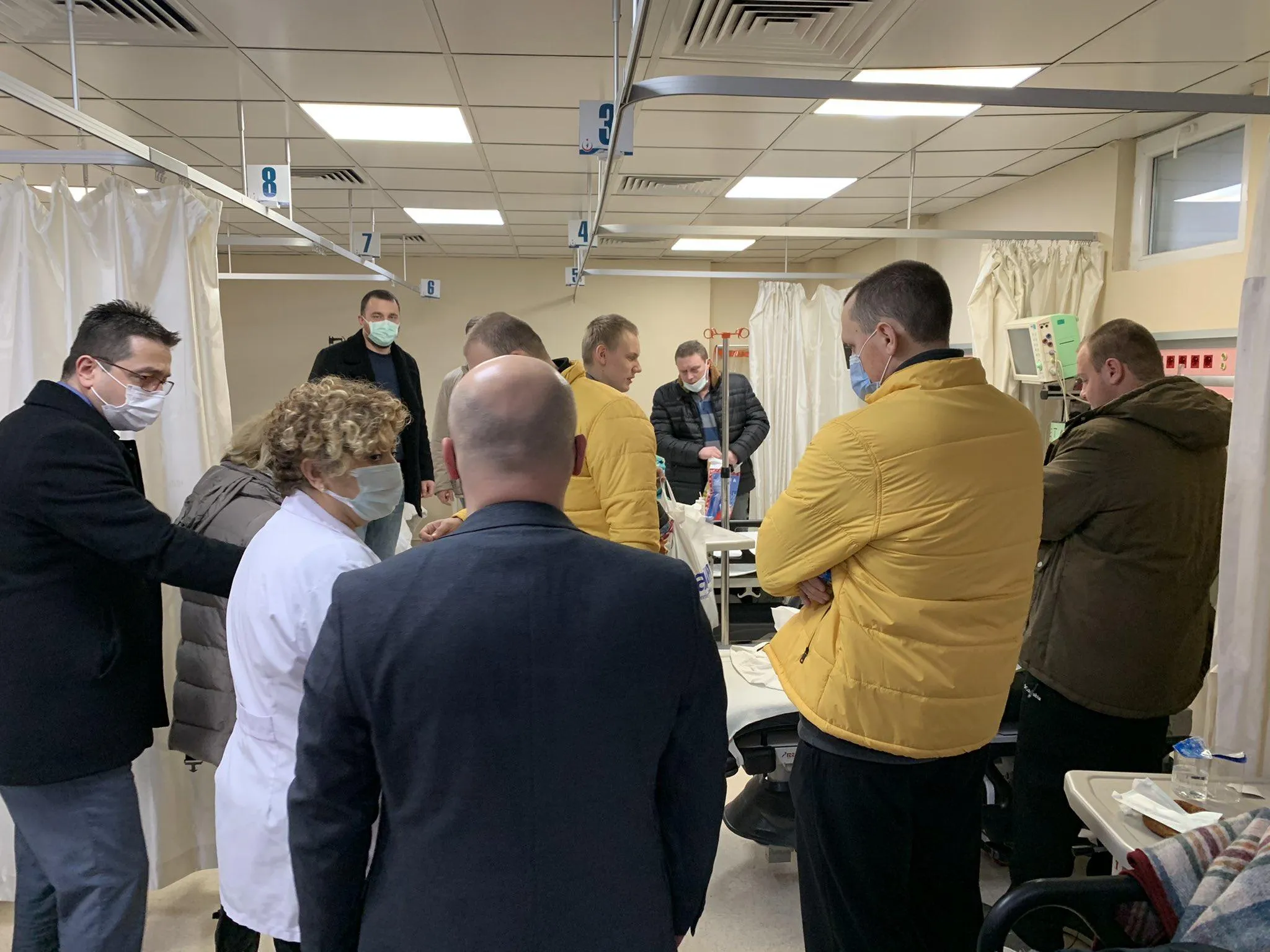 Українських моряків виписали з лікарні Українських моряків виписали з лікарні