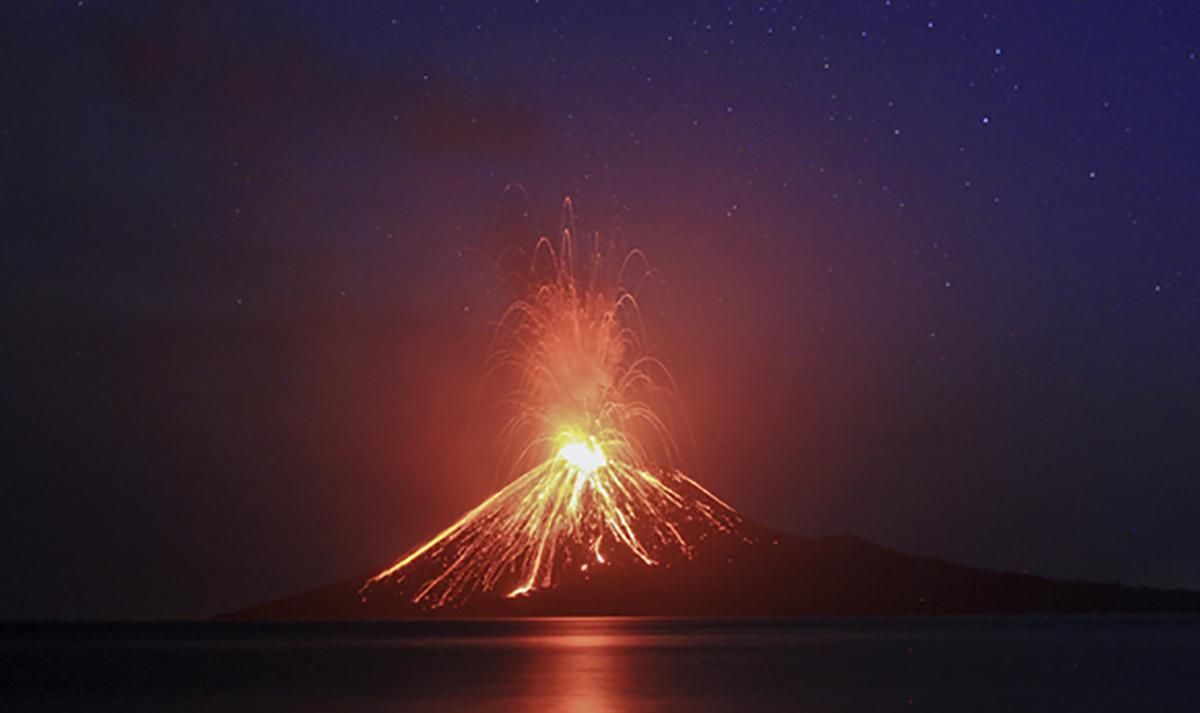 В Индонезии проснулся вулкан Мерапи: видео
